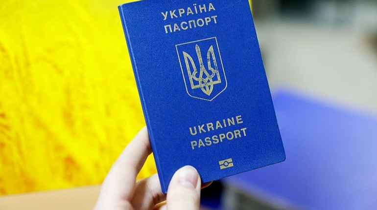 У Стрілковому росіяни запланували "місячник" здачі українських паспортів