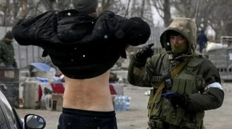 На окупованій Луганщині росіяни посилюють фільтраційні заходи. Чому перевіряють місцеве населення