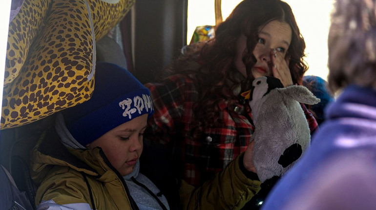 “Білі янголи” евакуювали 15 дітей у Покровському районі майже з лінії фронту