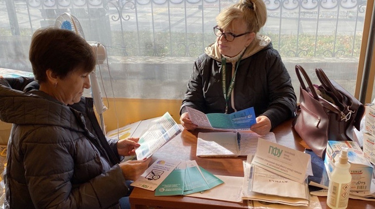 Переселенців передпенсійного віку з Луганщини консультуватимуть з пенсійних питань. Графік прийому