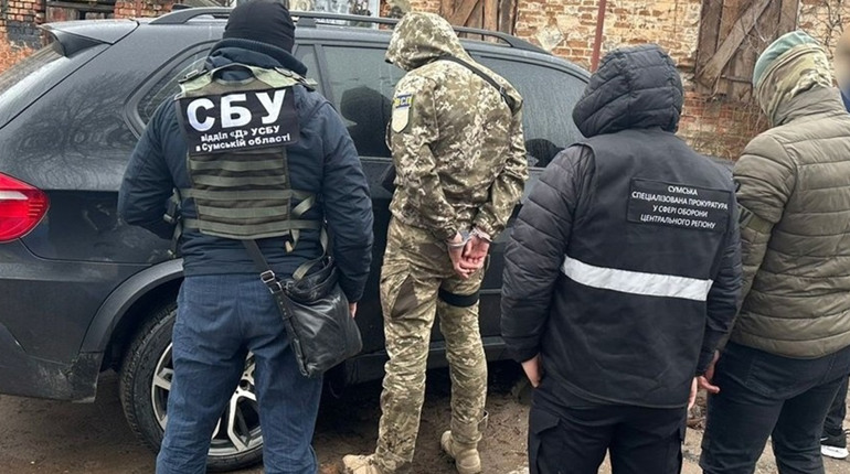 3 тис. доларів за ухилення від призову. У Сумах затримали молодшого сержанта ВСП