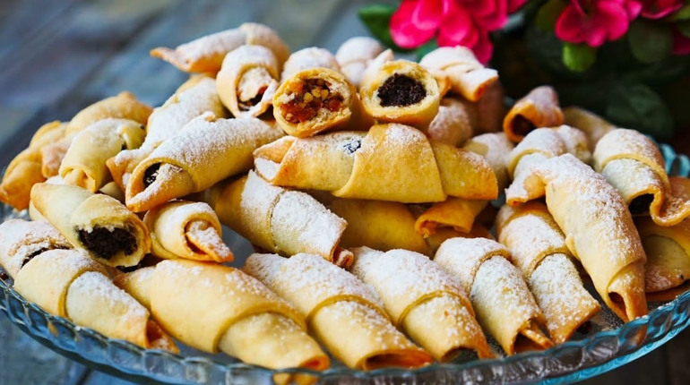 Як приготувати кіфлики з горіхами: рецепти випічки