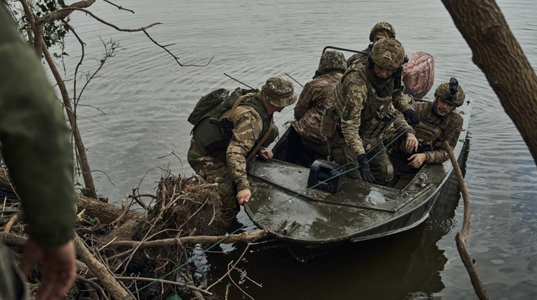 Президент Зеленський оприлюднив фото ЗСУ з лівого берега Херсонщини