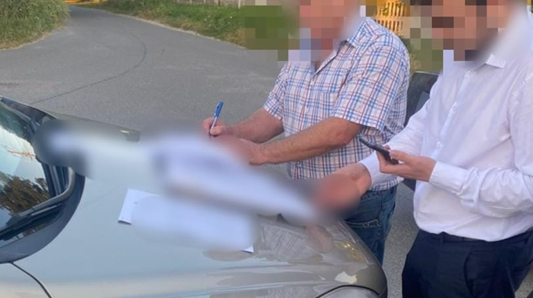 Завдав збитків майже на 600 тисяч гривень: на Київщині судитимуть голову селищної ради