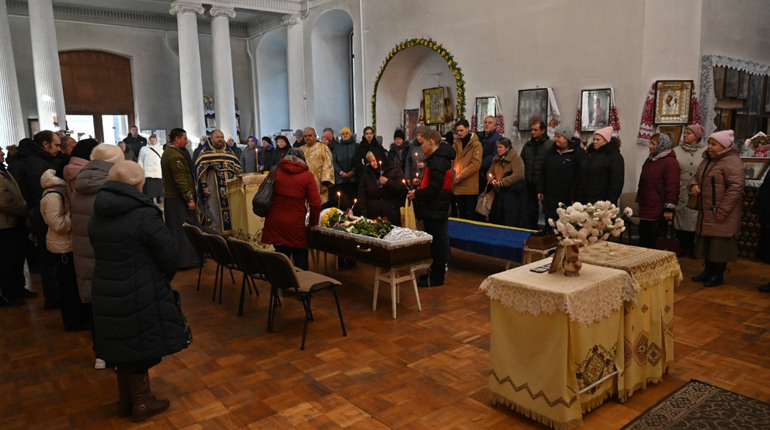 У Ніжині прощалися із старшим солдатом Вячеславом Заводовським