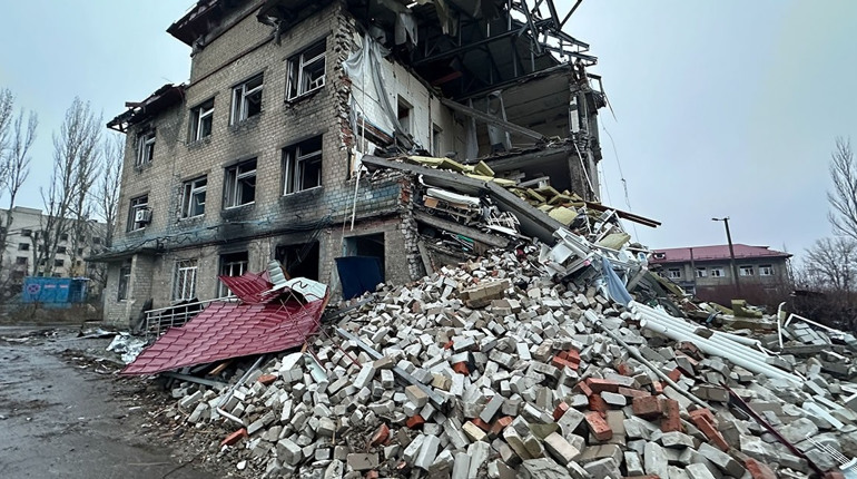 В Авдіївці залишаються понад 1000 мешканців. Хто і як їм буде допомагати