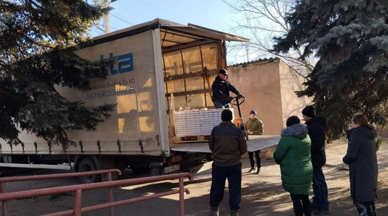 В Торецькій громаді відбудеться видача гуманітарки мешканцям знеструмлених сіл. Де можна отримати