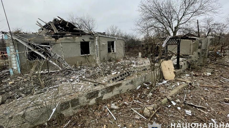 Ворожі обстріли за добу пошкодили 15 будинків у Торецьку. Ситуація в області станом на 24 листопада