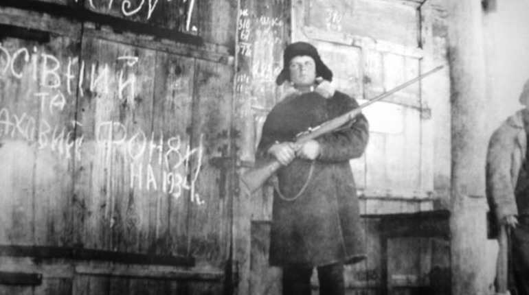 Голодні 1932 – 1933 роки у Нижньосірогозькому районі: архівні відомості.