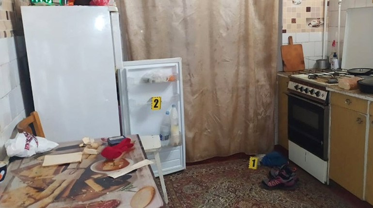 У Старокостянтинові чоловіки розпивали спиртні напої. А тоді побилися до смерті.