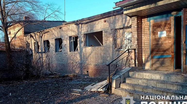 Окупанти обстрілами в Торецьку пошкодили 5 будівель та дитячий садок. На щастя, обійшлось без жертв