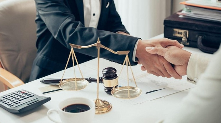 Безкоштовні послуги юристів: як і куди звернутися в Сарнах та районі