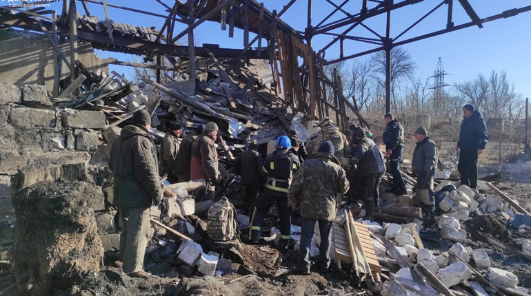 Агресор обстріляв шахту в Торецьку - 4 поранених. Під обстрілами всі населені пункти громади