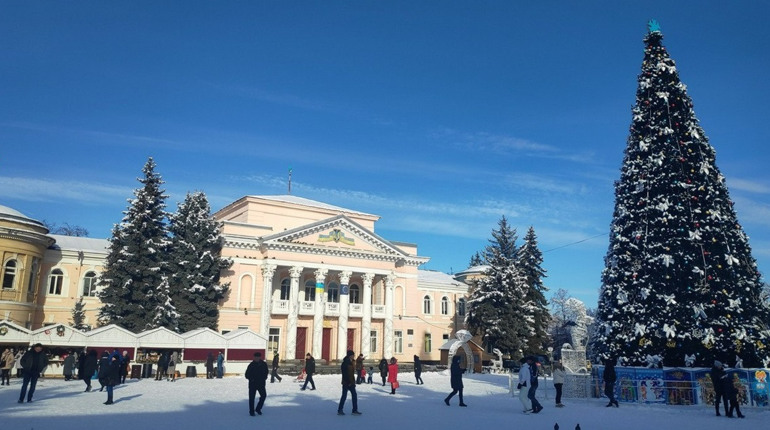 Новорічну ялинку у центрі Первомайська встановлювати не будуть: виконком