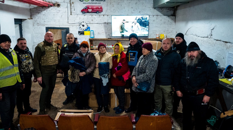 Не зважаючи на посилення обстрілів волонтери доставили гуманітарну допомогу в Гуляйполе