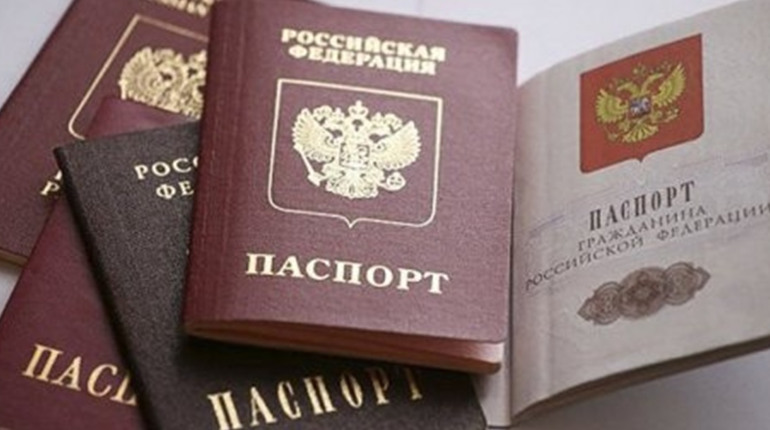Військові РФ попередили, що в’їзд та виїзд із Генічеська буде лише за паспортами РФ, – Генштаб