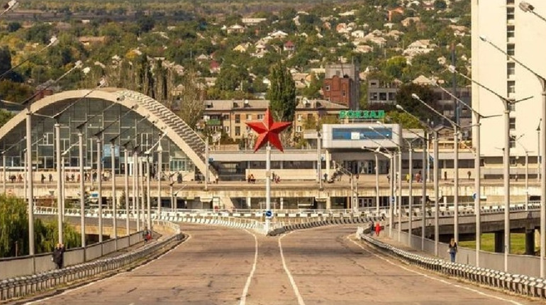В окупованому Луганську протягом двох днів сталося дві "бавовни". Що сталося та як реагують місцеві