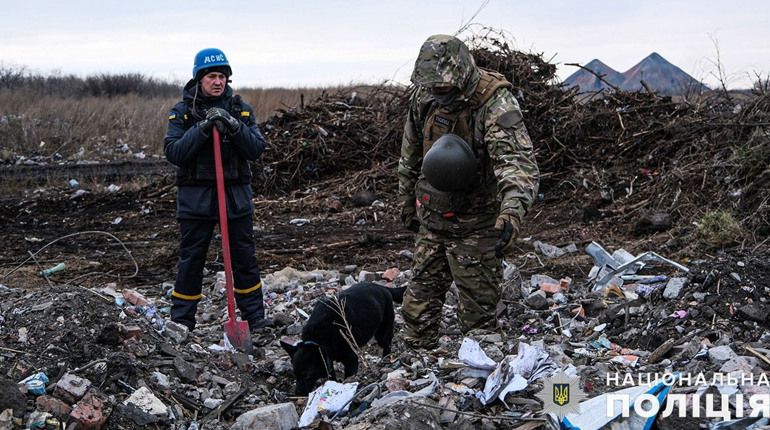 У Новогродівці з-під завалів дістали тіло дівчинки. Жертв обстрілу 29 листопада стало три