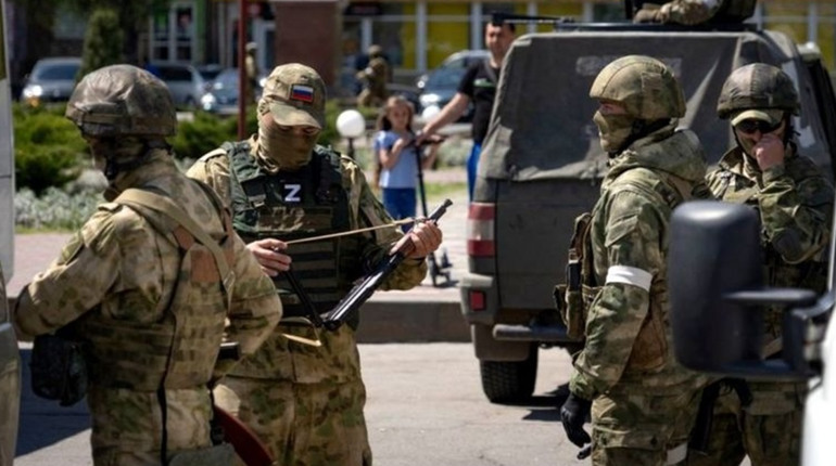 Терор у Мелітополі триває: посилились обшуки у будинках та пошук зв’язків з партизанами