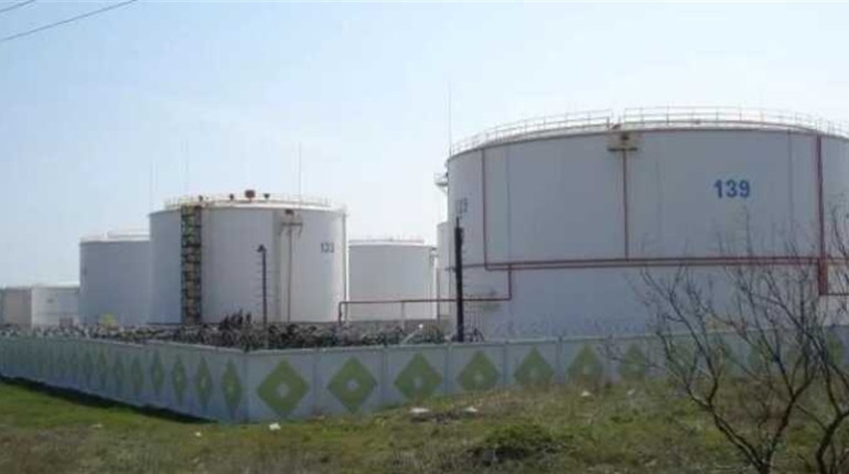 Дрони ГУР і СБУ вразили нафтобазу у Феодосії