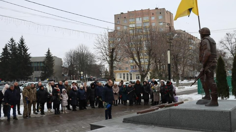 У Фастові вшанували військових Збройних Сил України та волонтерів: вручили нагороди та відзнаки