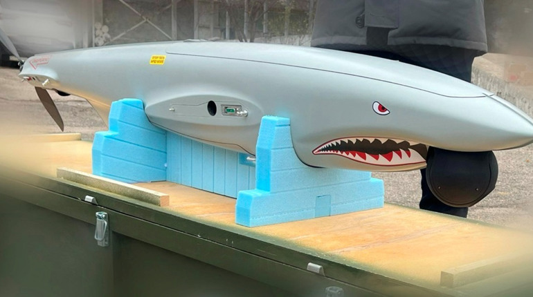 Благодійна фундація родини Табалових передала для розвідників дрон SHARK