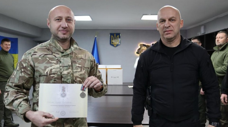 Керівник прифронтової громади Волноваського району отримав відзнаку Президента — новини за 8 грудня