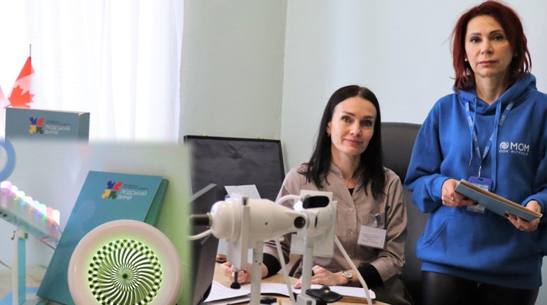 “Бачу світ”: Тростянецька лікарня отримала нове офтальмологічне обладнання. Чим корисне оснащення?