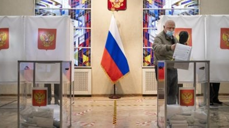 У Мелітополі почалась підготовка до "виборів" президента РФ: завезли 8 автобусів агітаторів