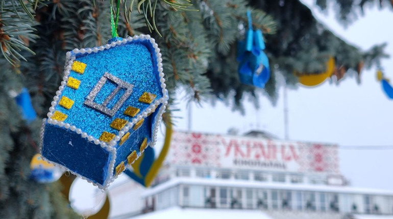 На солодощі та бігборд до свят з бюджету Первомайська витратять понад 138 тисяч гривень