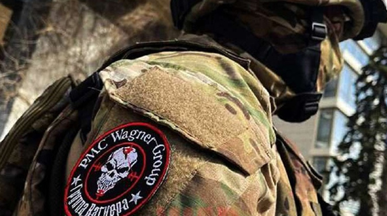 Мелітопольським дітям проводять лекції "вагнерівців", де намагаються героїзувати злочини
