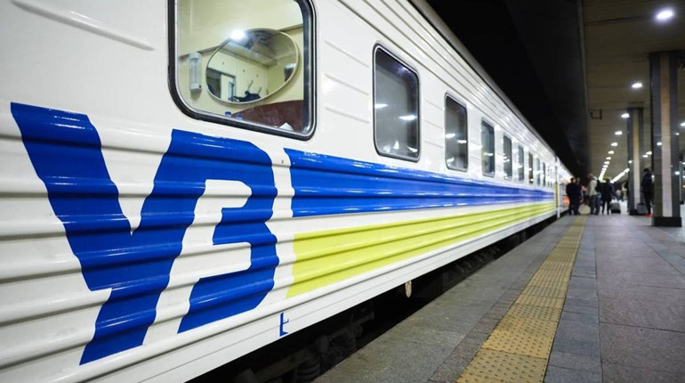 Укрзалізниця запустила сервіс замовлення квитків для військових