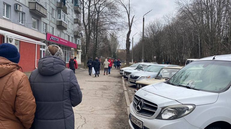Робітник ритуальних послуг, продавець в Аврорі: нові вакансії у Жовтих Водах
