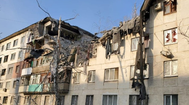 "План відновлення". До 2035 року окупанти обіцяють відбудувати на Луганщині лише дві сотні будинків