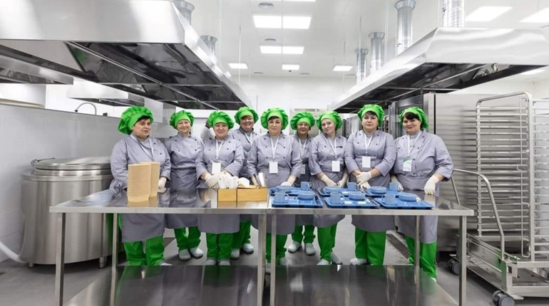 У Лозовій відкриють другу в Україні фабрику-кухню для харчування школярів. Яка з неї користь