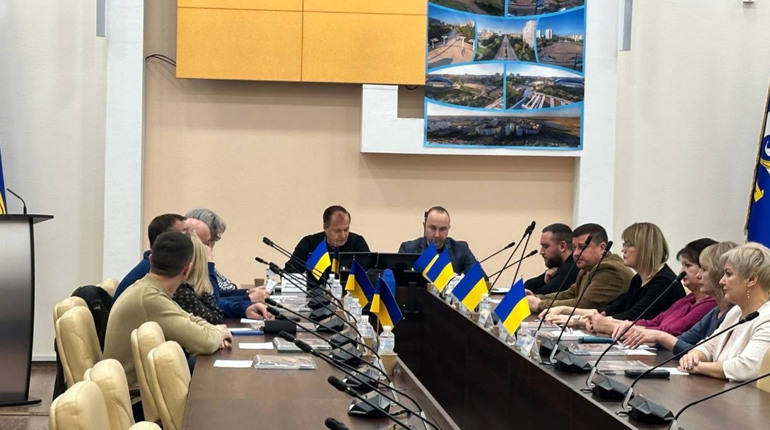 На засіданні виконкому в Южному стався конфлікт через питання щодо просторового плану