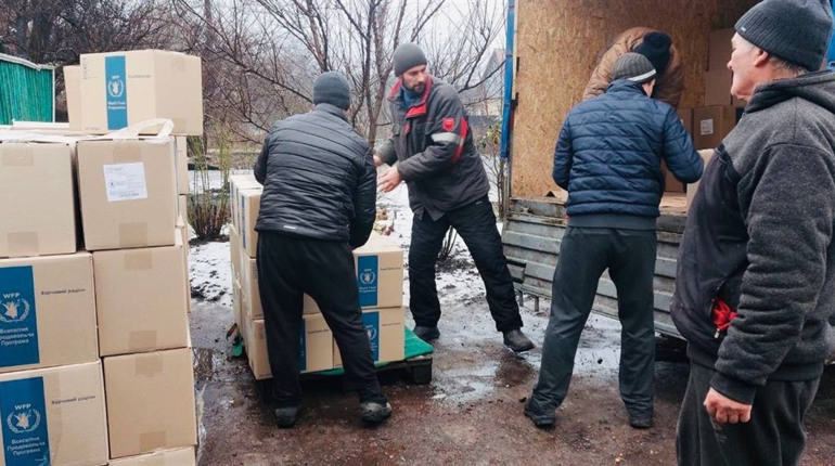 До Покровська продовжує надходити гуманітарна допомога. Що отримують місцеві мешканці