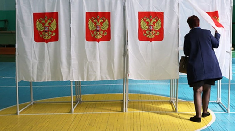 Мелітопольців готують до обрання Путіна на виборах 2024