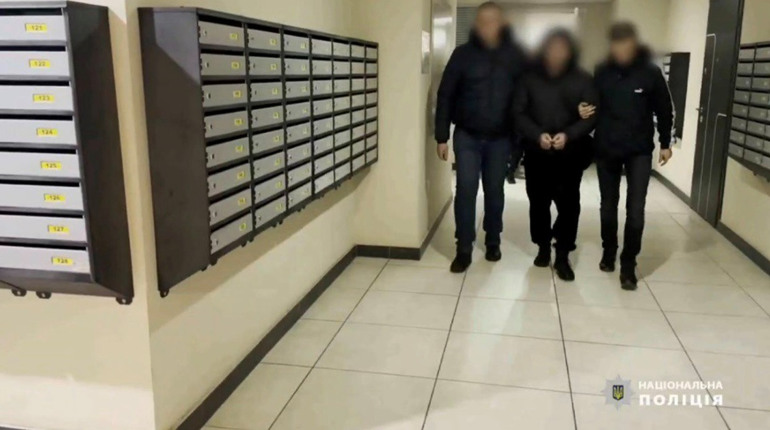 Розбійний напад на сім'ю з Біляївської громади: поліція затримала одного з учасників злочину. ВІДЕО