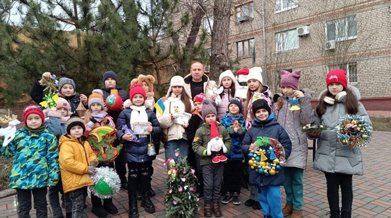 У конкурсі прикрас для Гуляйпільської ялинки взяло участь 50 дітей