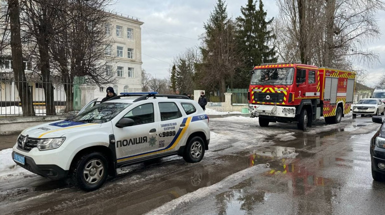 У Шостці знову повідомлення про замінування школи