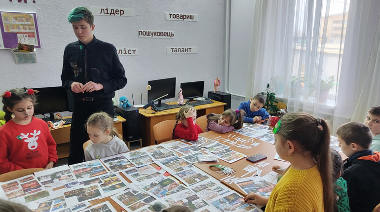 «Навколо новорічних традицій народів світу»: гуртківці Первомайського ЦНТТУМ влаштували квест