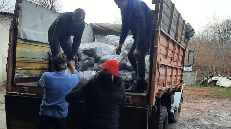 Понад 600 домогосподарств Покровської громади за допомоги благодійників отримали тверде паливо