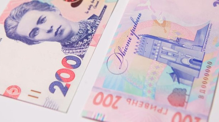 У новому році на 400 гривень українцям підвищили мінімальну зарплату