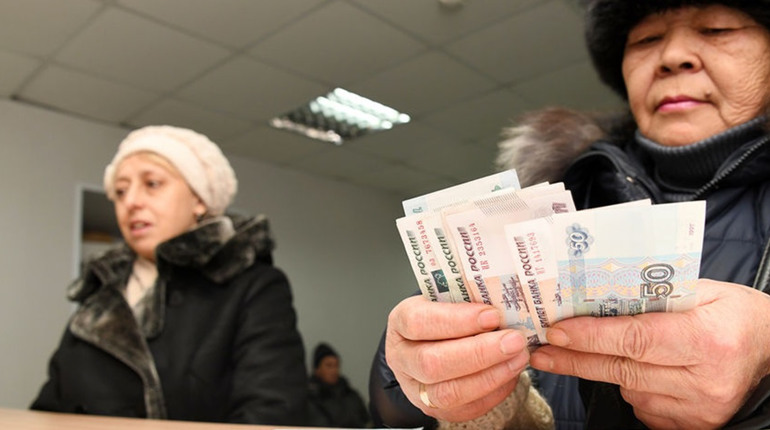 Окупаційна влада лівобережної Херсонщини підтвердила проблеми з виплатою пенсій