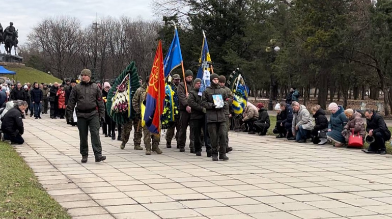 У Жовтих Водах попрощались із полеглим на війні земляком Ігорем Шиловичем