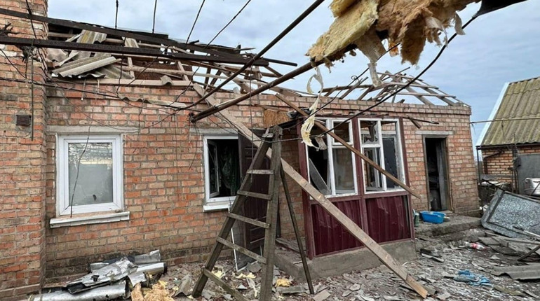 Вбитий чоловік, поранена дівчина та пенсіонер, четверо зі стресом: наслідки російської атаки