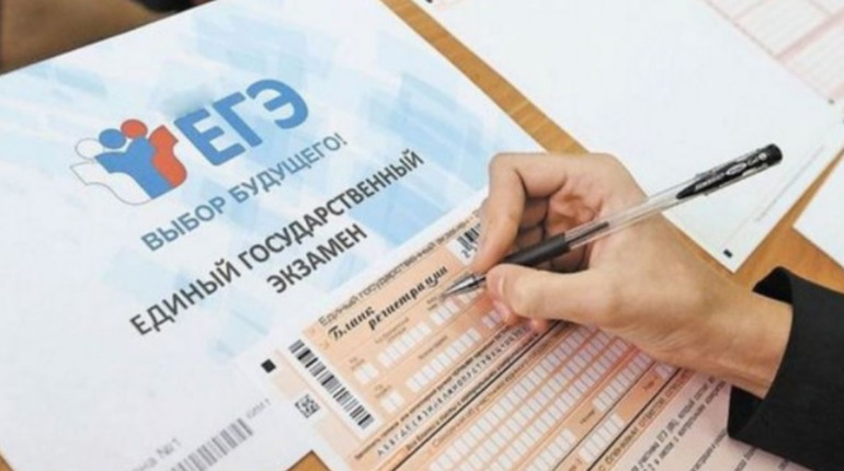 За "російським стандартом". На Луганщині окупанти змушують школярів складати єдиний державний іспит