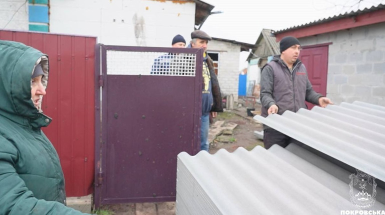 В Покровську на місті обстрілів тривать відновлювальні роботи
