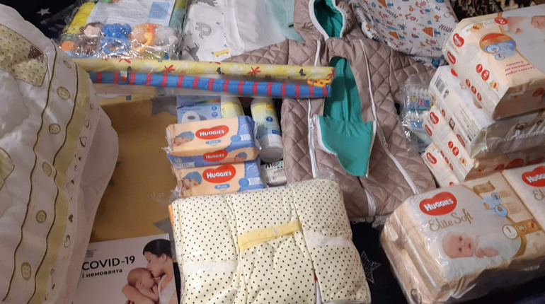 Оновили наповнення «Пакунка малюка»: що змінилось та які бокси отримують породіллі у Дрогобичі